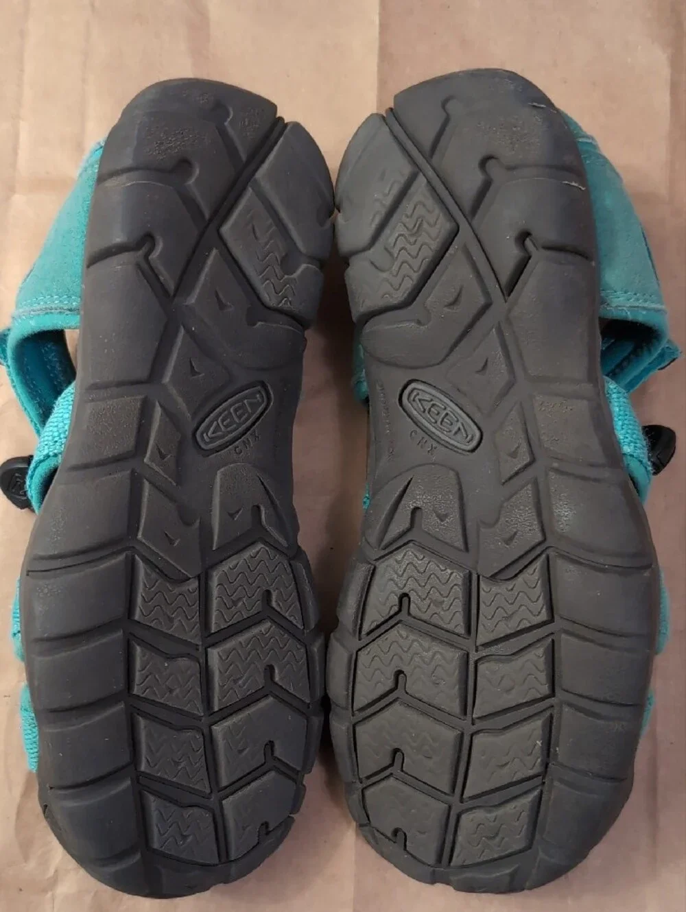 Keen Kids Dual-Pair Sandal Sneakers in Teal and Multicolor